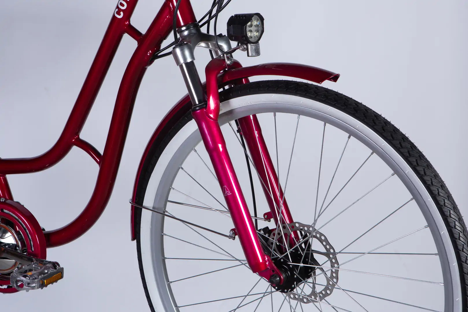 E-bike 28" AL Dorozhnik CORAL DD FR frame-19" 36V 12.5A*h 250W ruby YS 7496 2025